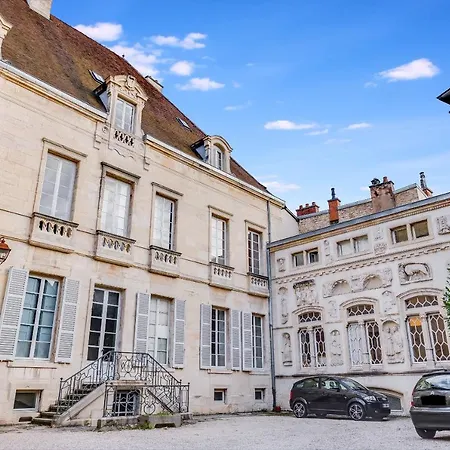 Les Voutes De Bressey : Charme Historique A