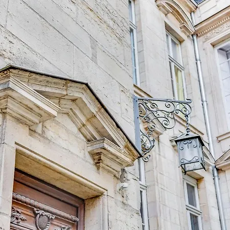 Les Voutes De Bressey : Charme Historique A